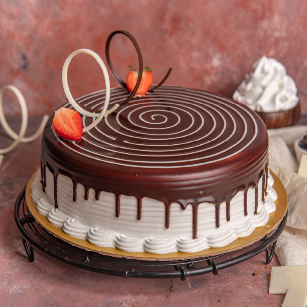 Delicious Choco Vanilla Cake Online | Same Day Choco Vanilla Cake Delivery