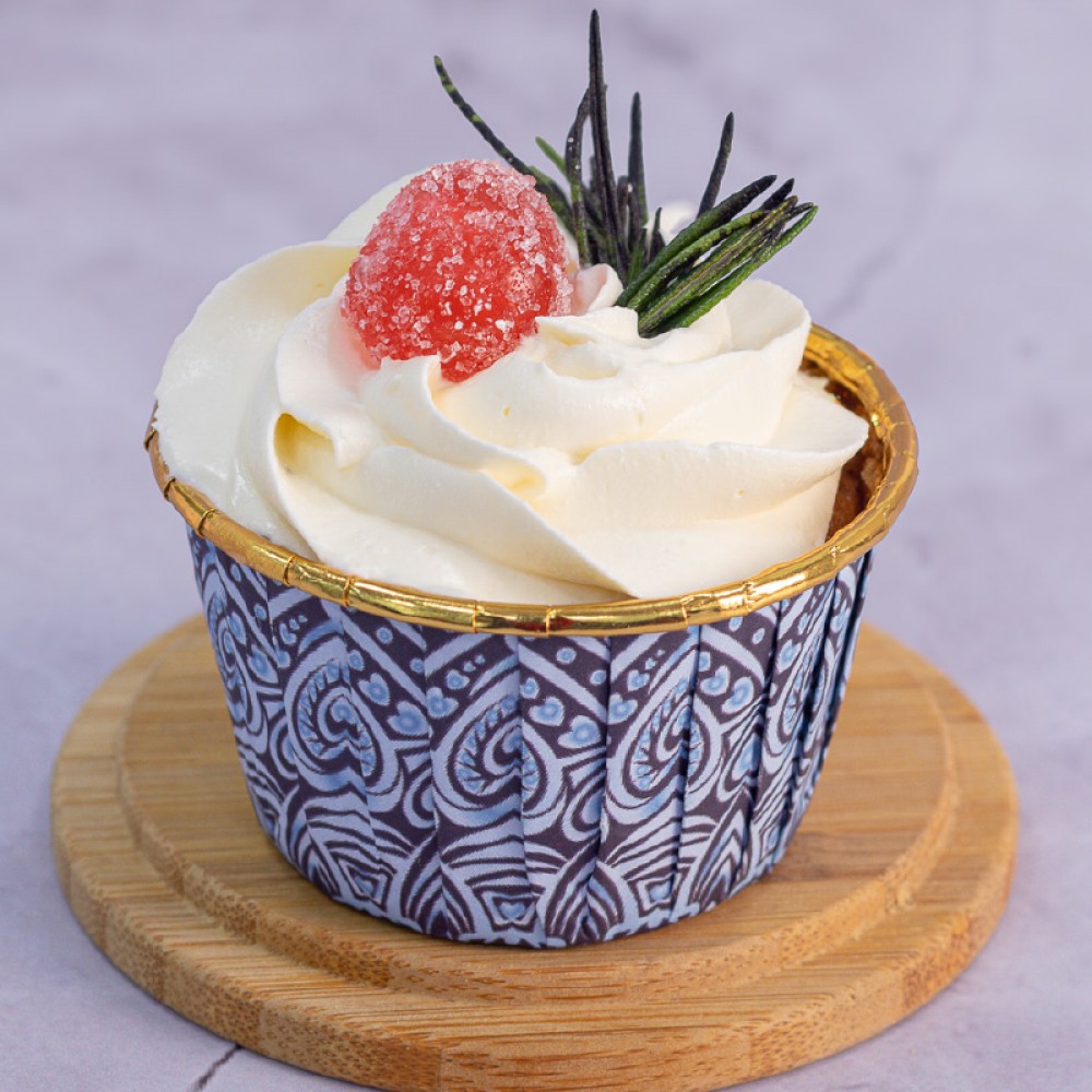 Snowberry Bliss Cupcake