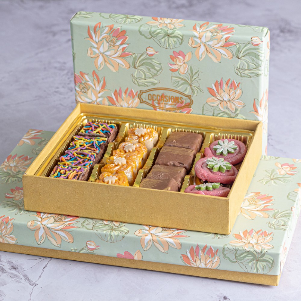 GREEN DREAM MITHAI BOX MEDIUM