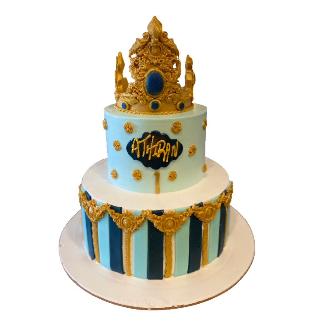 Classic Queen's Crown Cake In White