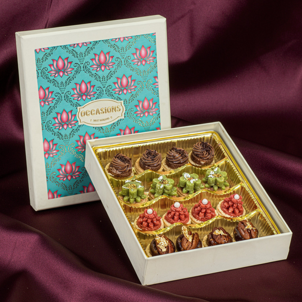 Fusion Mithai Macarons Box 16pcs